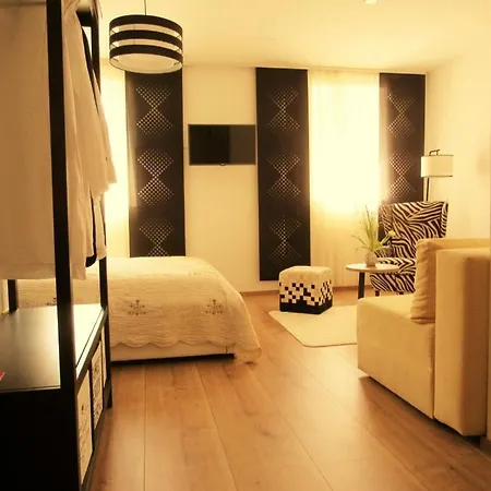 Vendégház In With Terrace, Air Conditioning, Wifi, Washing Machine 4237-4