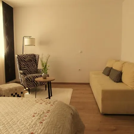 In With Terrace, Air Conditioning, Wifi, Washing Machine 4237-4 Vendégház